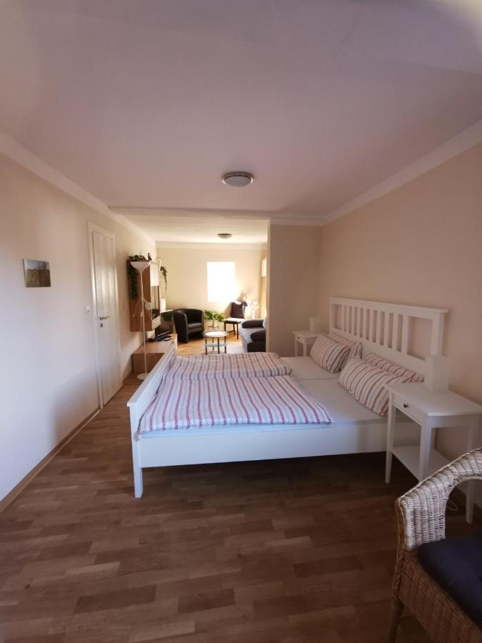 Pension Am Rheinsteig Hotel Leutesdorf Bagian luar foto