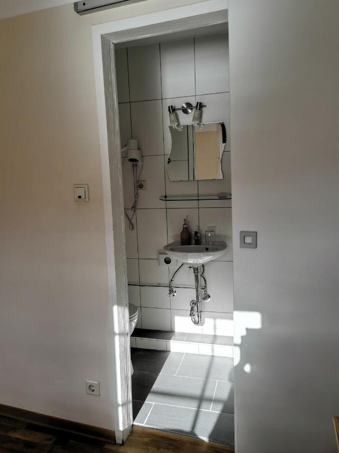 Pension Am Rheinsteig Hotel Leutesdorf Bagian luar foto