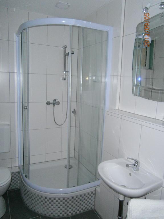 Pension Am Rheinsteig Hotel Leutesdorf Ruang foto